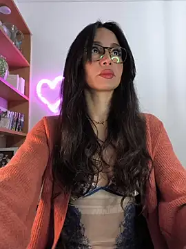 Snapshot of Naughty-Jessie chatting on February 12, 9:54 pm Naughty-Jessie online show from February 12, 9:54 pm