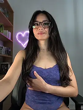 Snapshot of Naughty-Jessie chatting on February 27, 9:15 pm Naughty-Jessie online show from February 27, 9:15 pm