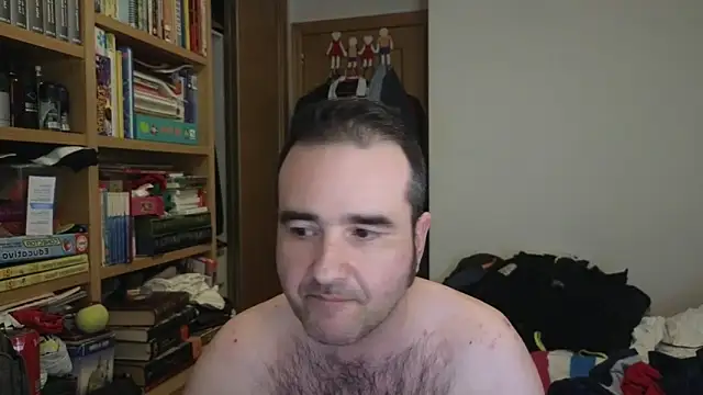 curiosillo83 online show from April 12, 1:05 pm