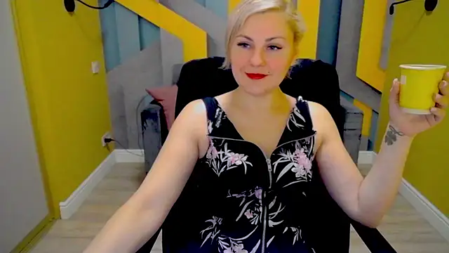Candy Long online show from December 3, 10:17 am