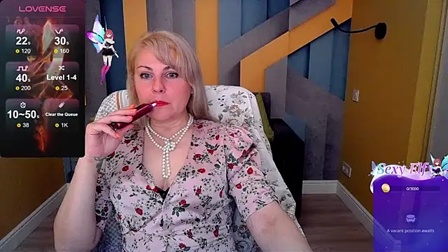 Snapshot of Candy_Long chatting on April 23, 6:32 pm Candy Long online show from April 23, 6:32 pm