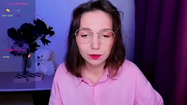 KindHazelHere  online show from April 13, 12:43 pm