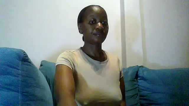 Snapshot of Hardnipples8 chatting on February 7, 11:08 pm Hardnipples8 online show from February 7, 11:08 pm