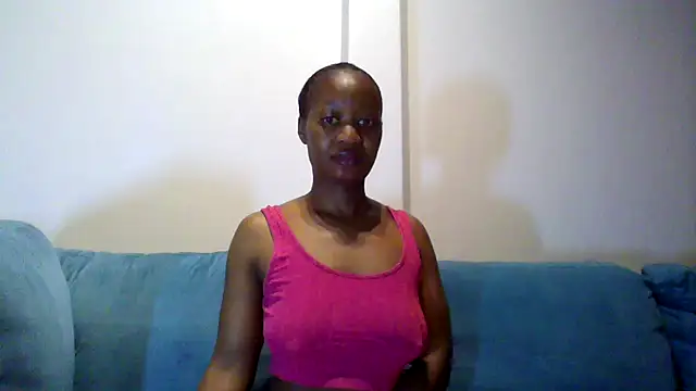 Snapshot of Hardnipples8 chatting on February 23, 11:24 pm Hardnipples8 online show from February 23, 11:24 pm