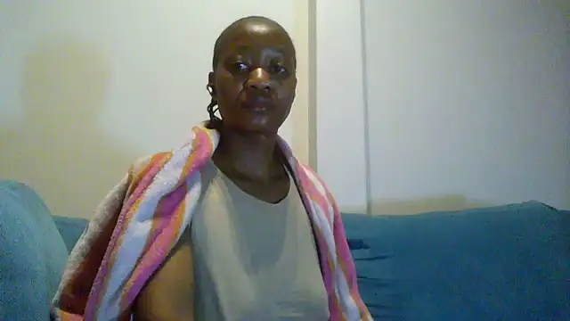 Snapshot of Hardnipples8 chatting on May 30, 11:13 pm Hardnipples8 online show from May 30, 11:13 pm