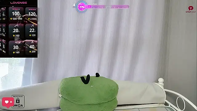 Snapshot of Eden-top chatting on October 28, 2:15 am Eden-top online show from October 28, 2:15 am