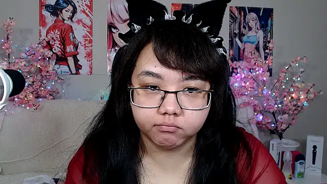 Snapshot of Moertomlly chatting on July 10, 5:34 am Moertomlly online show from July 10, 5:34 am