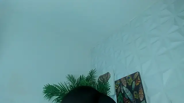 Snapshot of Hellen_Sky chatting on January 12, 7:08 pm Hellen Sky online show from January 12, 7:08 pm