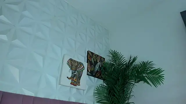 Snapshot of Hellen_Sky chatting on May 26, 7:10 pm Hellen Sky online show from May 26, 7:10 pm