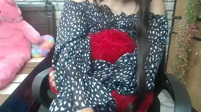 Snapshot of Sexy_iknoor chatting on January 18, 11:00 am Sexy iknoor online show from January 18, 11:00 am