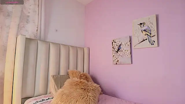 Mhia palmer online show from April 10, 3:50 pm