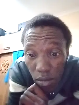 Snapshot of Bongani911 chatting on October 23, 8:29 pm Bongani911 online show from October 23, 8:29 pm