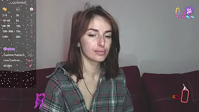 Snapshot of xx_adrihanna_xx chatting on April 18, 3:27 pm xx adrihanna xx online show from April 18, 3:27 pm