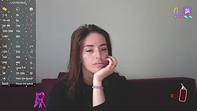 Snapshot of xx_adrihanna_xx chatting on April 21, 6:09 am xx adrihanna xx online show from April 21, 6:09 am