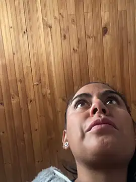 im amber online show from February 23, 1:30 pm