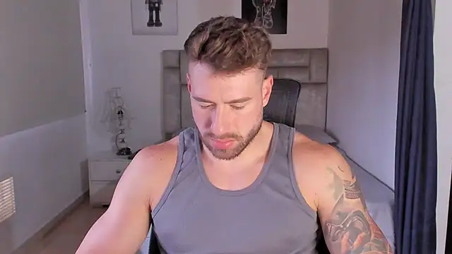 paul rogerr online show from September 11, 10:21 pm