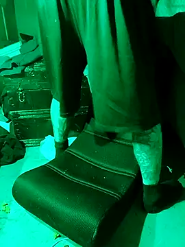 deepstroker42071 online show from February 17, 8:11 am