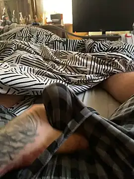 Snapshot of daddddddddyyyy chatting on January 27, 3:18 pm daddddddddyyyy online show from January 27, 3:18 pm