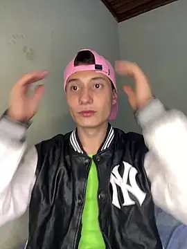 the littleangel1 online show from January 4, 8:16 pm