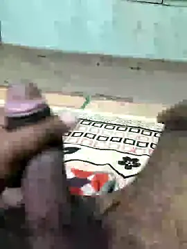 Snapshot of SILENT_FUCKER_01 chatting on December 5, 5:50 pm SILENT FUCKER 01 online show from December 5, 5:50 pm