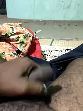 Snapshot of SILENT_FUCKER_01 chatting on January 11, 9:57 am SILENT FUCKER 01 online show from January 11, 9:57 am