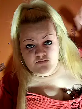 Snapshot of ducicsajsziii chatting on December 11, 5:59 pm ducicsajsziii online show from December 11, 5:59 pm