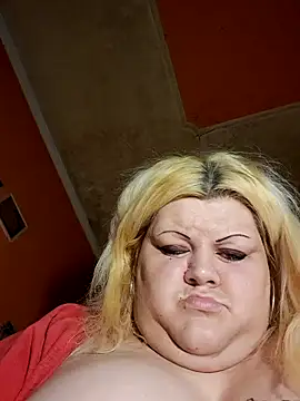 Snapshot of ducicsajsziii chatting on December 12, 12:16 am ducicsajsziii online show from December 12, 12:16 am