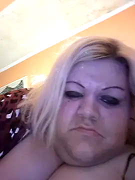 Snapshot of ducicsajsziii chatting on February 19, 11:57 pm ducicsajsziii online show from February 19, 11:57 pm