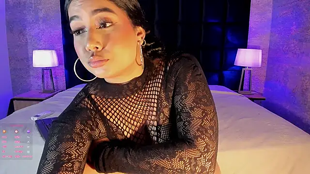 Snapshot of Gaby_Blaze chatting on February 28, 10:50 pm Gaby Blaze online show from February 28, 10:50 pm