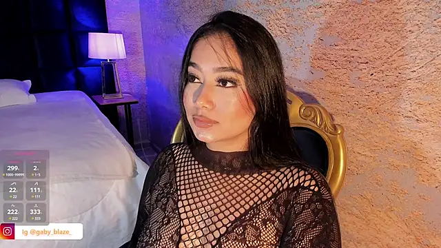 Snapshot of Gaby_Blaze chatting on March 13, 8:11 pm Gaby Blaze online show from March 13, 8:11 pm