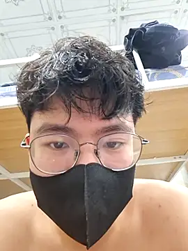 Gwencloudy online show from February 24, 4:10 am