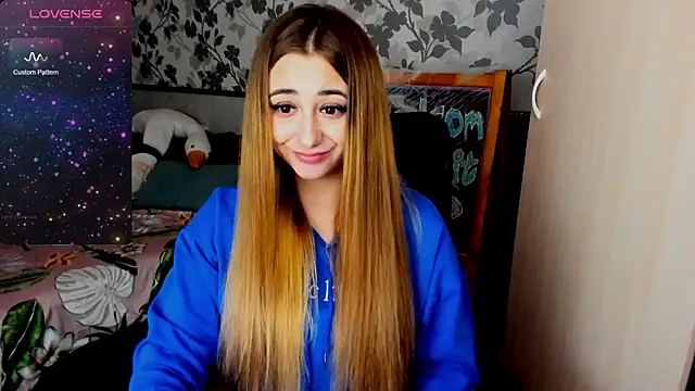 Snapshot of weakness4u chatting on February 26, 5:20 am weakness4u online show from February 26, 5:20 am