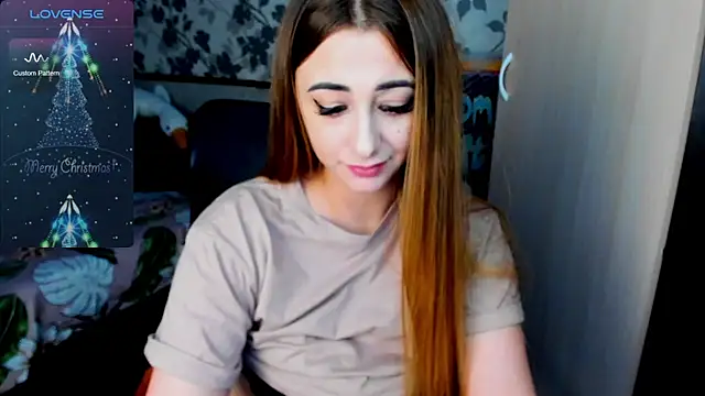 Snapshot of weakness4u chatting on March 4, 5:42 am weakness4u online show from March 4, 5:42 am