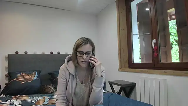 Snapshot of Madame_Callie chatting on May 18, 11:38 am Madame Callie online show from May 18, 11:38 am