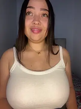 MissPerlaa online show from December 28, 5:25 pm