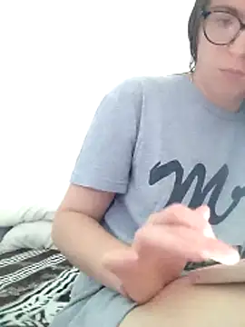 Snapshot of bruna_safadinhaa chatting on June 4, 1:39 pm bruna safadinhaa online show from June 4, 1:39 pm