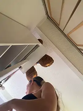 Snapshot of Niky_777 chatting on February 22, 7:23 pm Niky 777 online show from February 22, 7:23 pm