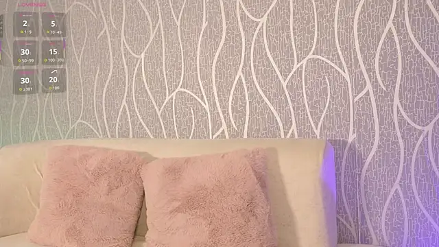 AlessiaCorleone  online show from April 7, 9:37 pm