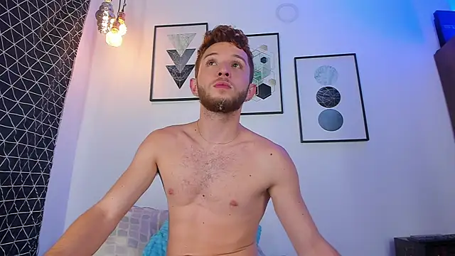 Snapshot of Juan_Castano chatting on March 4, 6:47 am Juan Castano online show from March 4, 6:47 am