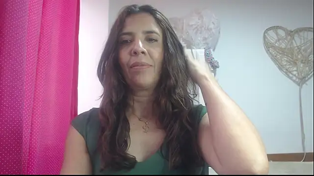 Victoria meester online show from February 4, 9:10 pm