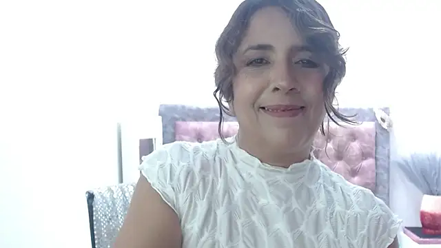 Snapshot of Victoria_meester chatting on May 2, 4:01 pm Victoria meester online show from May 2, 4:01 pm