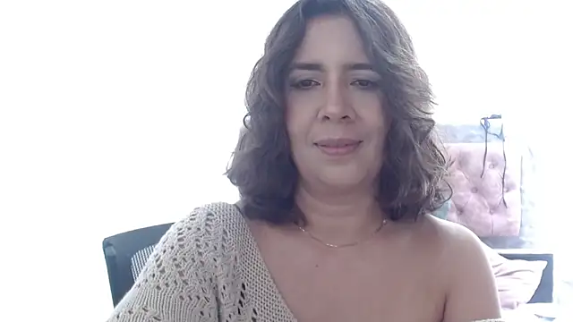 Snapshot of Victoria_meester chatting on June 1, 3:03 pm Victoria meester online show from June 1, 3:03 pm