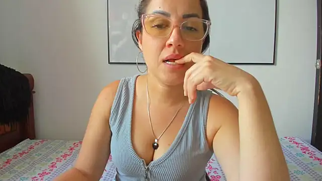 squirttati33 online show from July 27, 4:03 pm