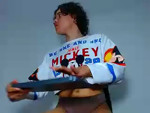 Thiago Foster online show from January 6, 10:26 pm