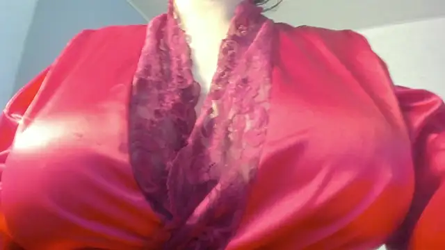 Snapshot of dolly_zoe chatting on November 14, 2:10 am dolly zoe online show from November 14, 2:10 am