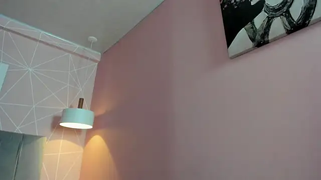 Snapshot of dolly_zoe chatting on December 17, 5:35 am dolly zoe online show from December 17, 5:35 am