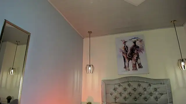 ayshel   online show from April 8, 3:28 am