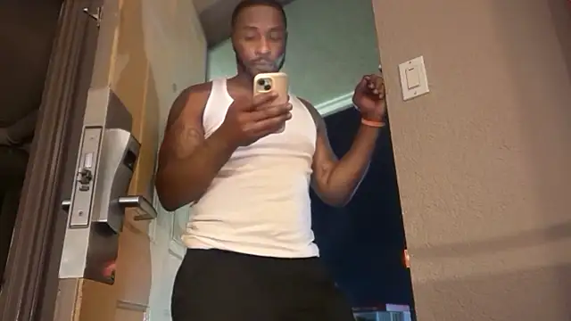 Snapshot of Stressreliever82 chatting on September 9, 6:02 am Stressreliever82 online show from September 9, 6:02 am