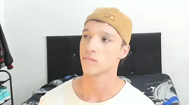 Snapshot of angelcortes chatting on January 16, 2:08 pm angelcortes online show from January 16, 2:08 pm