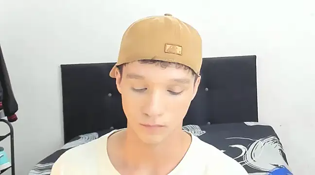 Snapshot of angelcortes chatting on January 16, 5:55 pm angelcortes online show from January 16, 5:55 pm